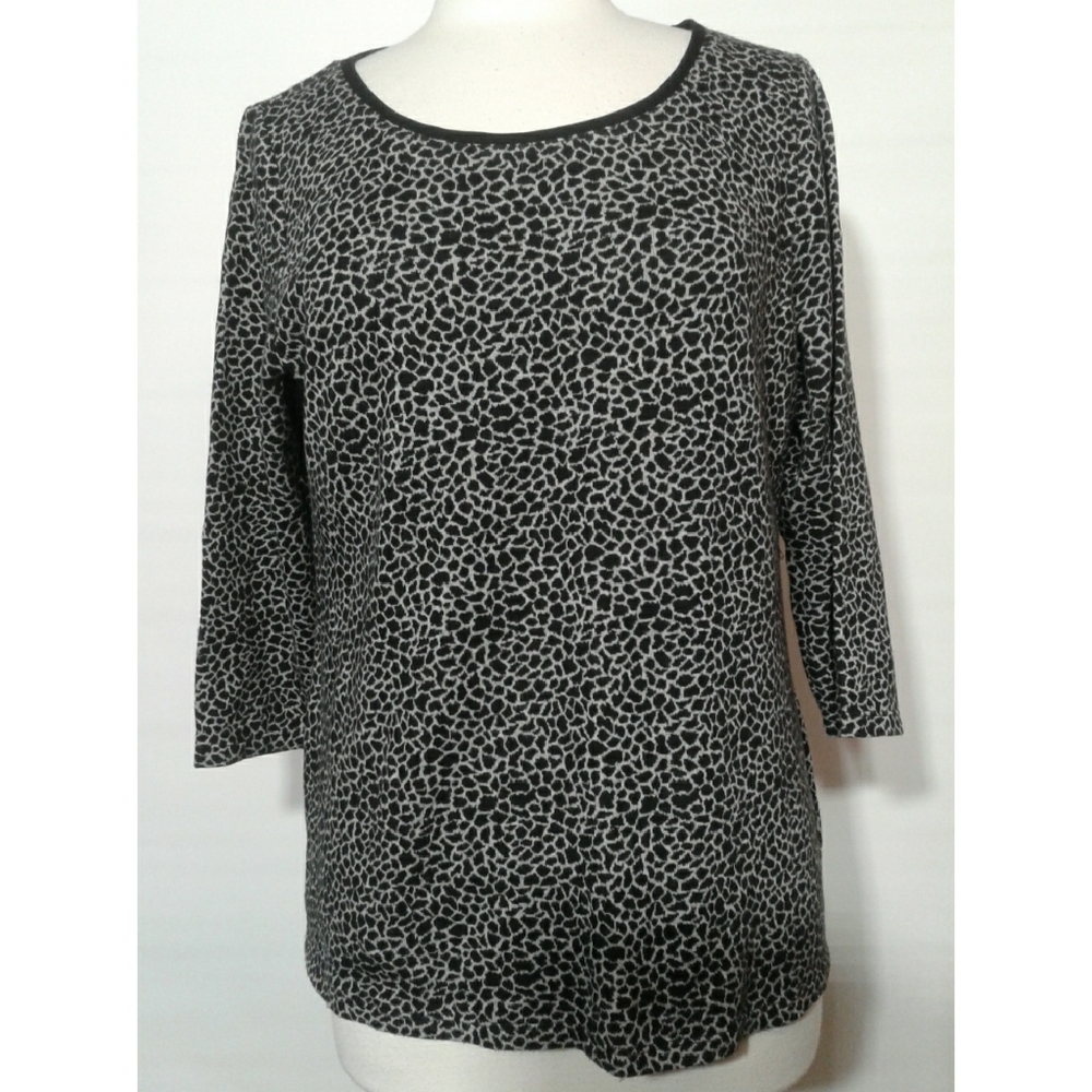 TALBOTS animal print 3/4 sleeve shirt size L